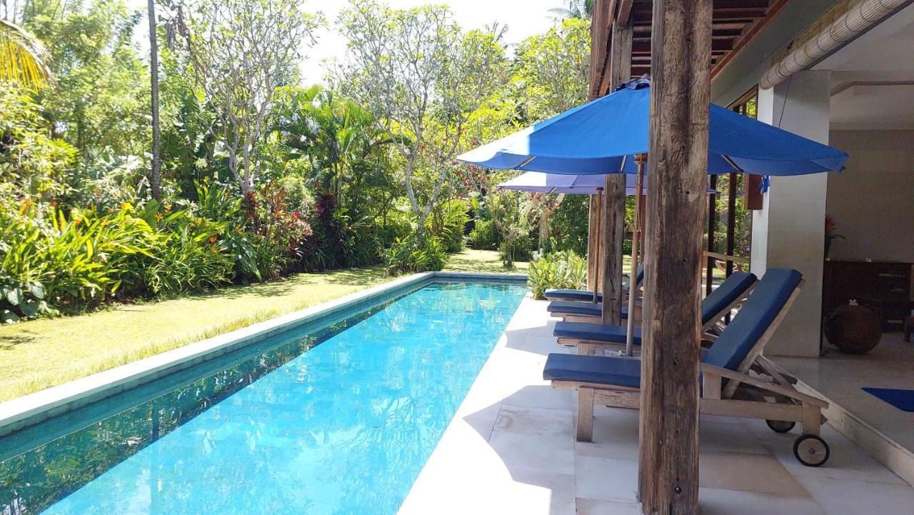 Villa Rumah Isah Candidasa Exterior foto