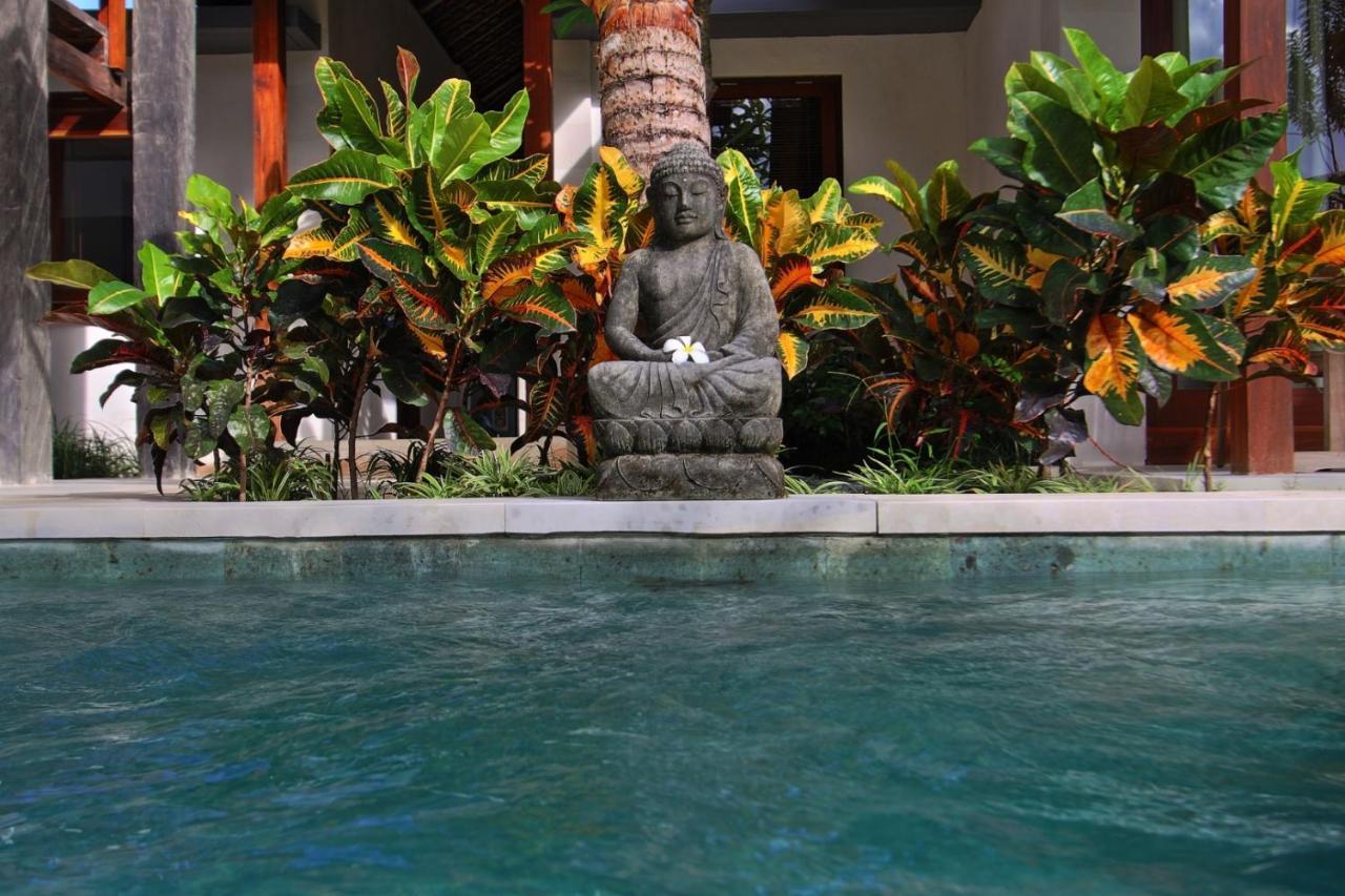 Villa Rumah Isah Candidasa Exterior foto