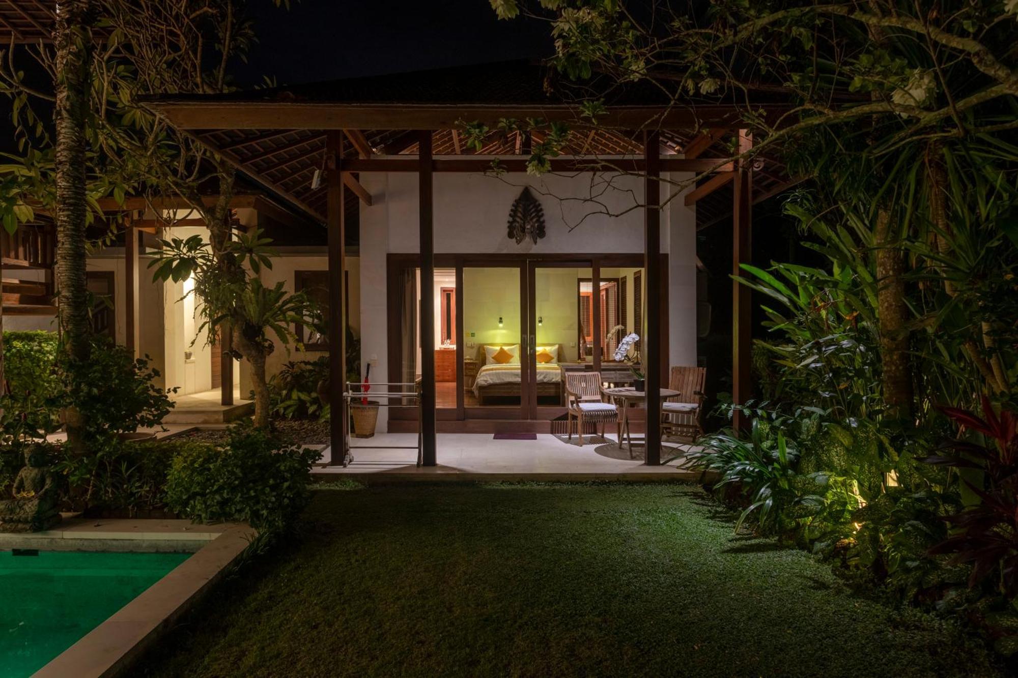Villa Rumah Isah Candidasa Exterior foto
