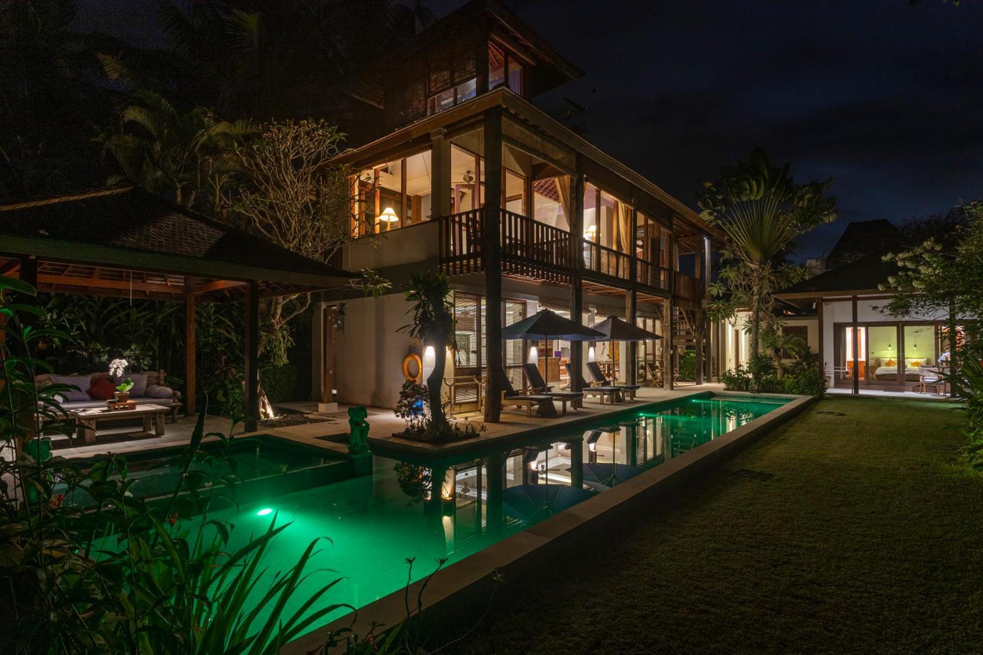Villa Rumah Isah Candidasa Exterior foto
